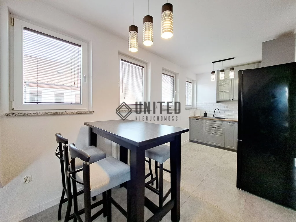 4 pokoje, mieszkanie 115,00 m², piętro 2, oferta nr , 16798/10630/OMS, Groblice, Sadowa