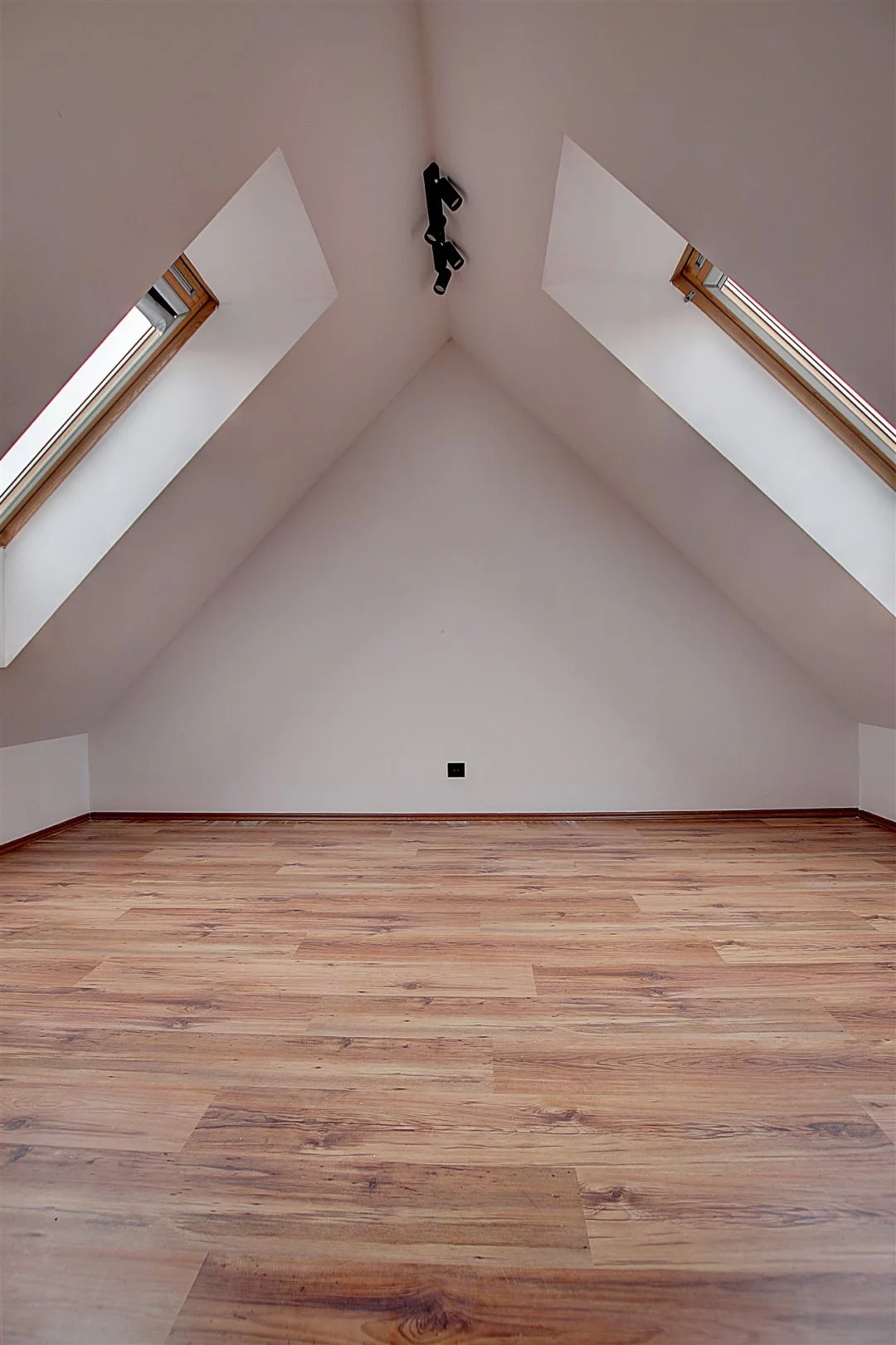 6 pokoi, mieszkanie 140,00 m², piętro 3, oferta nr , FDM-MW-5168, Siechnice, Słoneczna