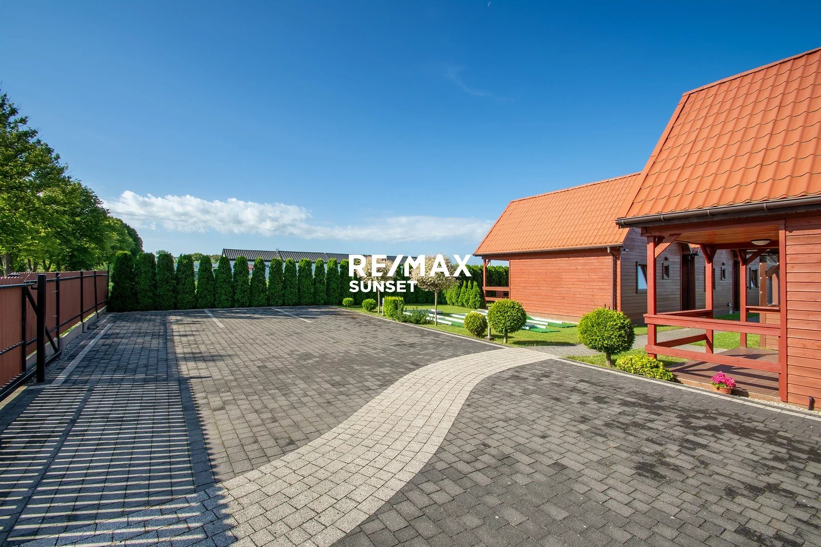 Dom 218,60 m², oferta nr , 21-DS-Dzj9ONuoY8, Ustronie Morskie, Kolejowa