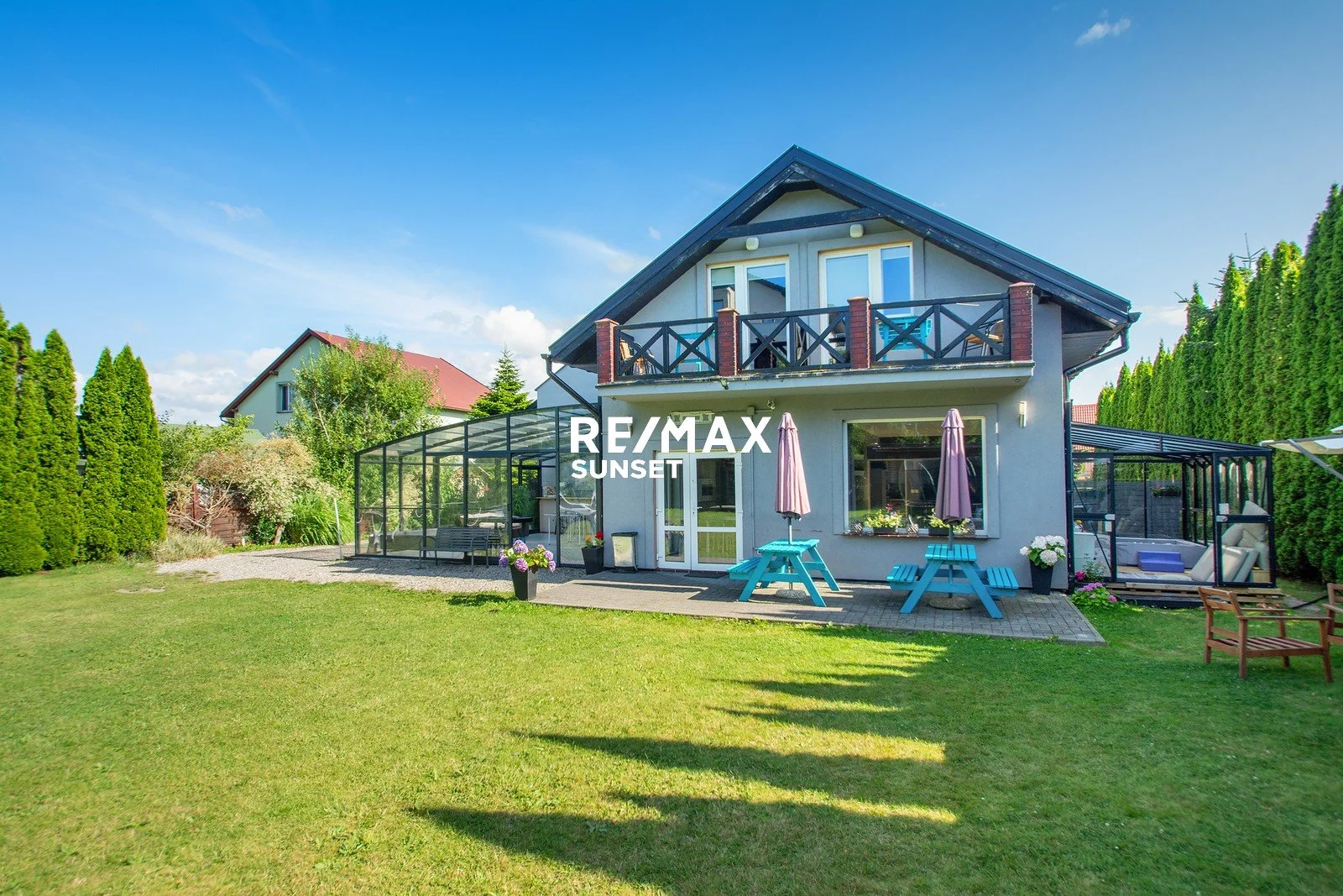 Dom 520,00 m², oferta nr , 8-DS-Dzj9ONuoY8, Ustronie Morskie, Kwiatowa