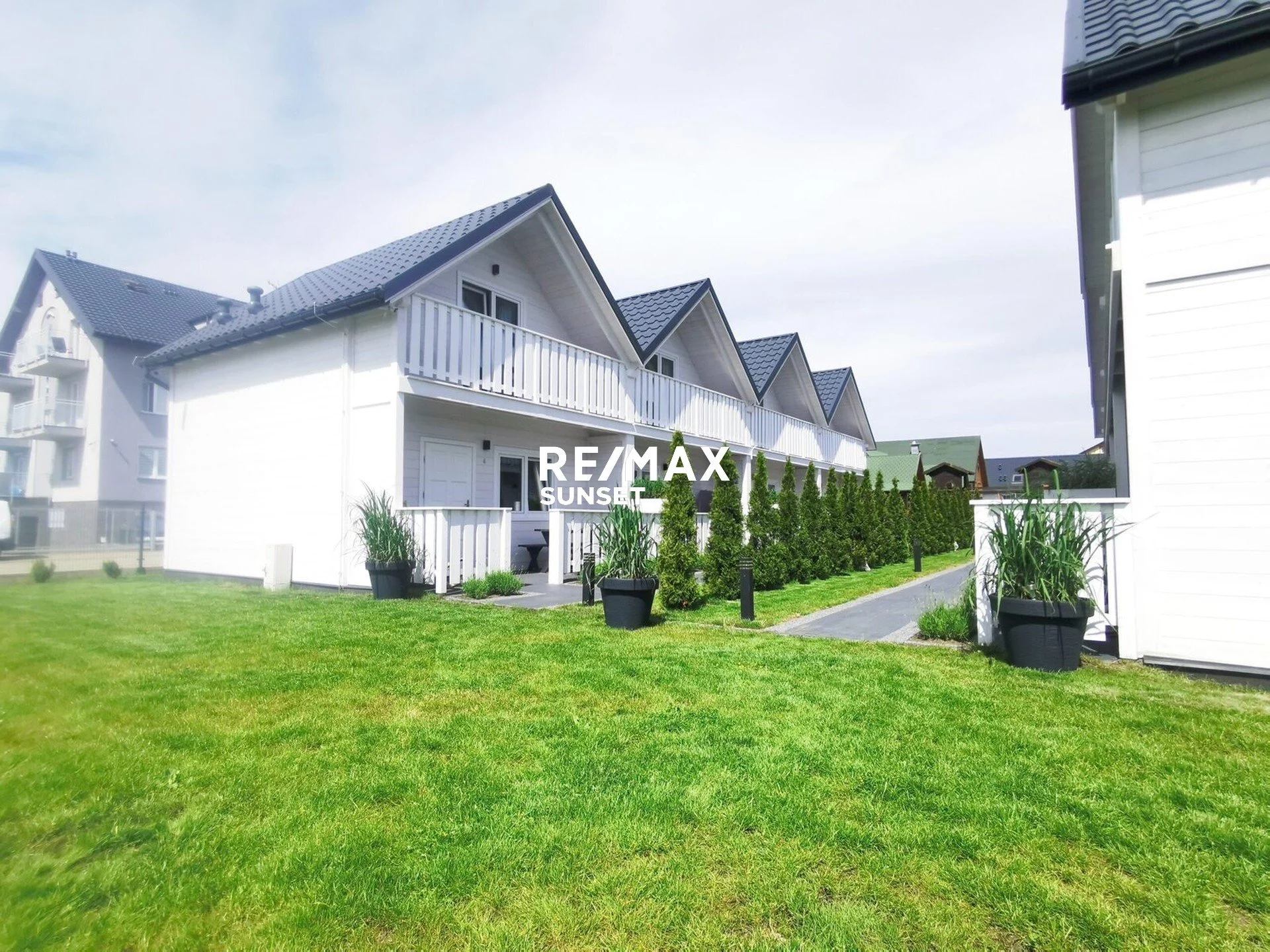 Dom 415,00 m², oferta nr , 22-DS-Dzj9ONuoY8, Ustronie Morskie, Morska