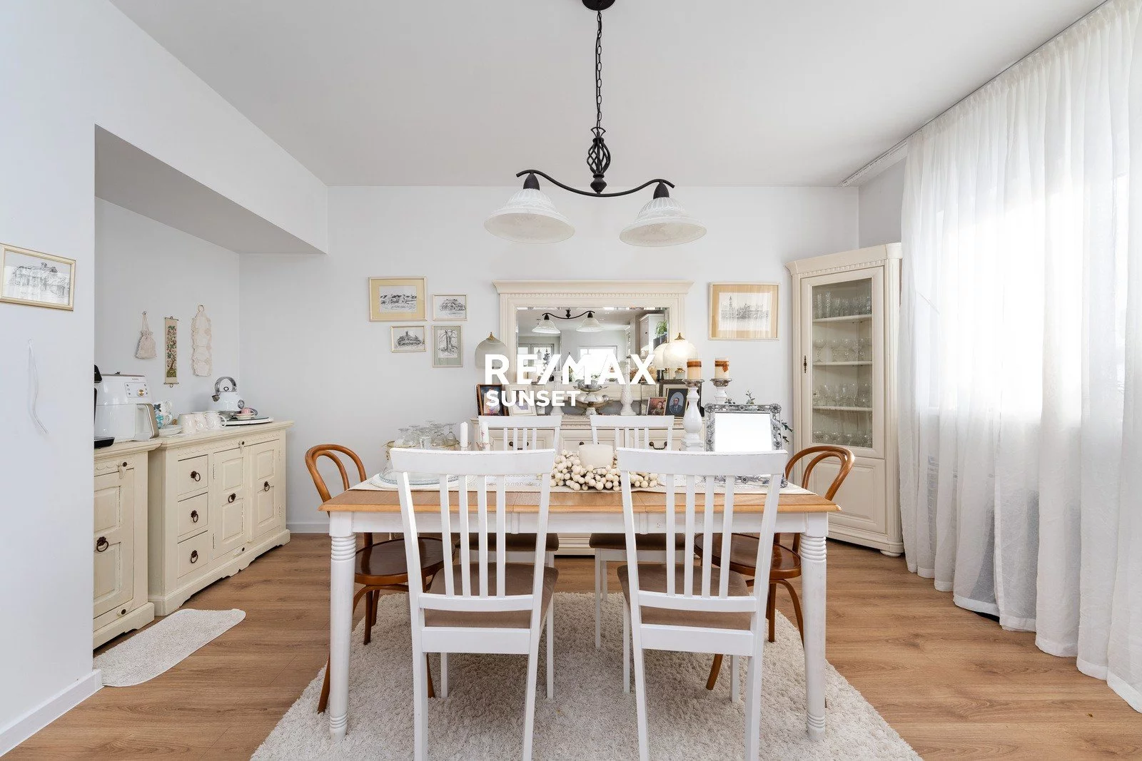 Dom 170,00 m², oferta nr , 46-DS-Dzj9ONuoY8, Siemyśl