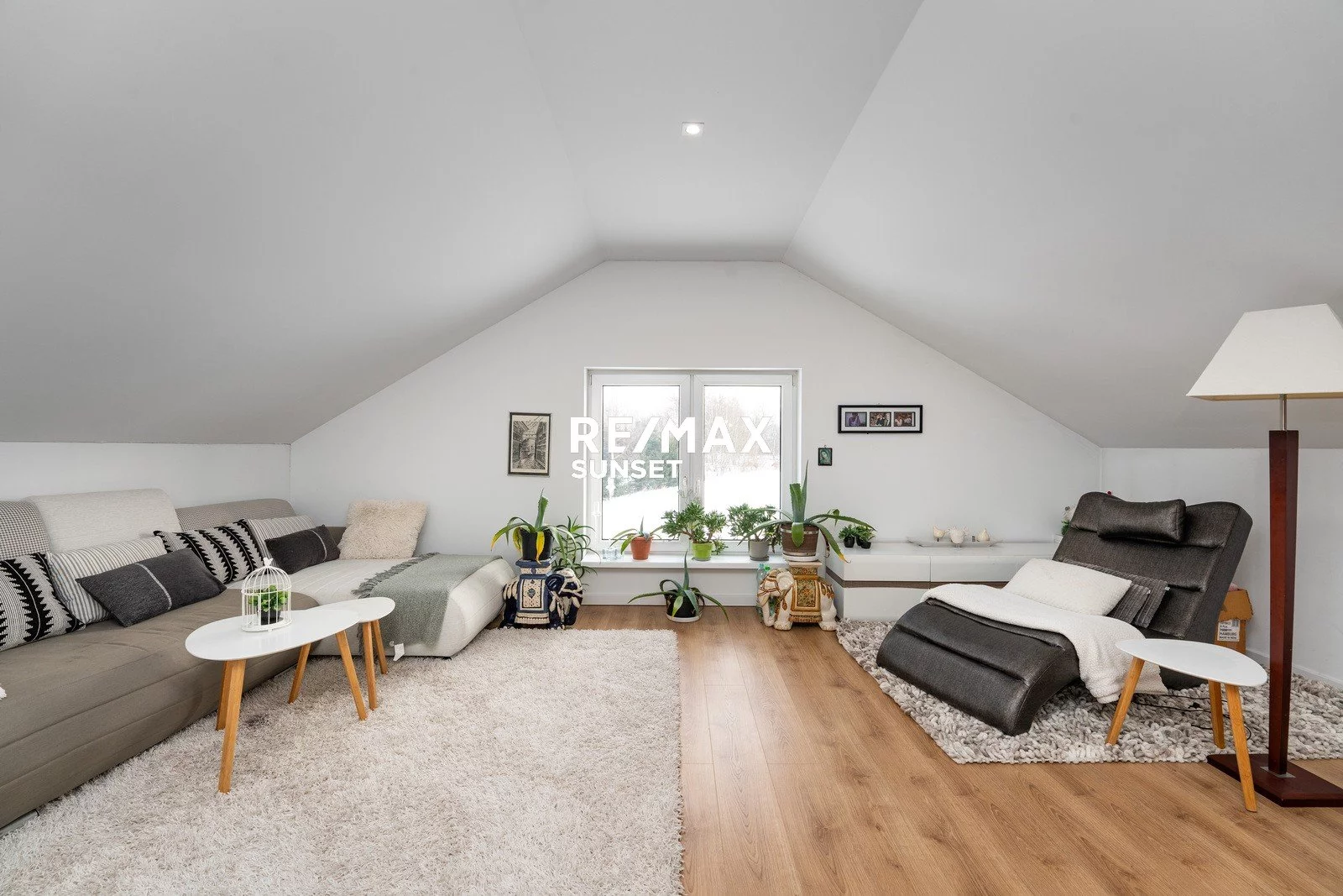 Dom 170,00 m², oferta nr , 46-DS-Dzj9ONuoY8, Siemyśl