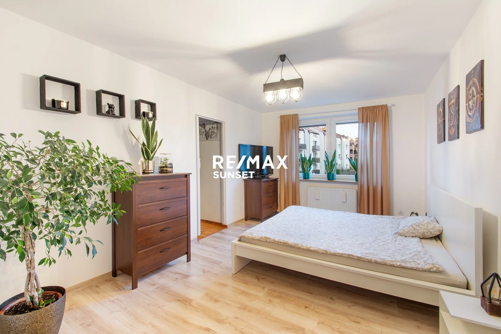Dom i rezydencja 250,00 m², oferta nr , 45-DS-Dzj9ONuoY8, Kołobrzeg, Henryka Wieniawskiego