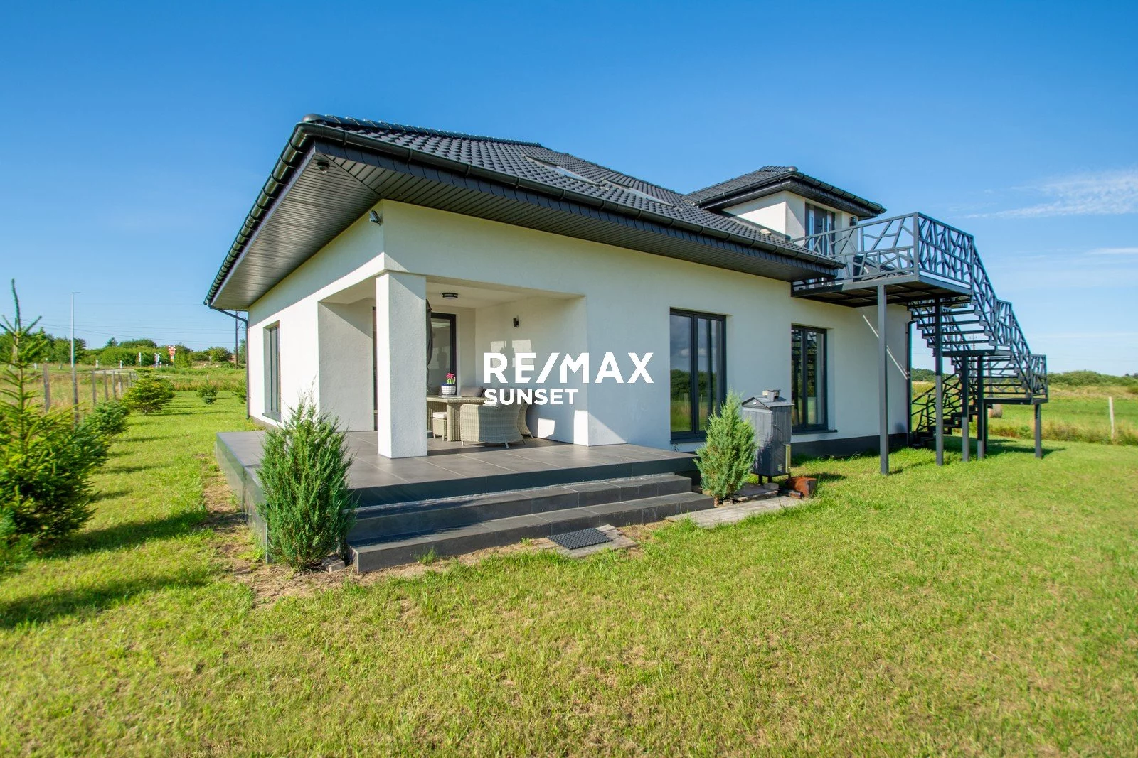 Dom 378,00 m², oferta nr , 49-DS-Dzj9ONuoY8, Kołobrzeg