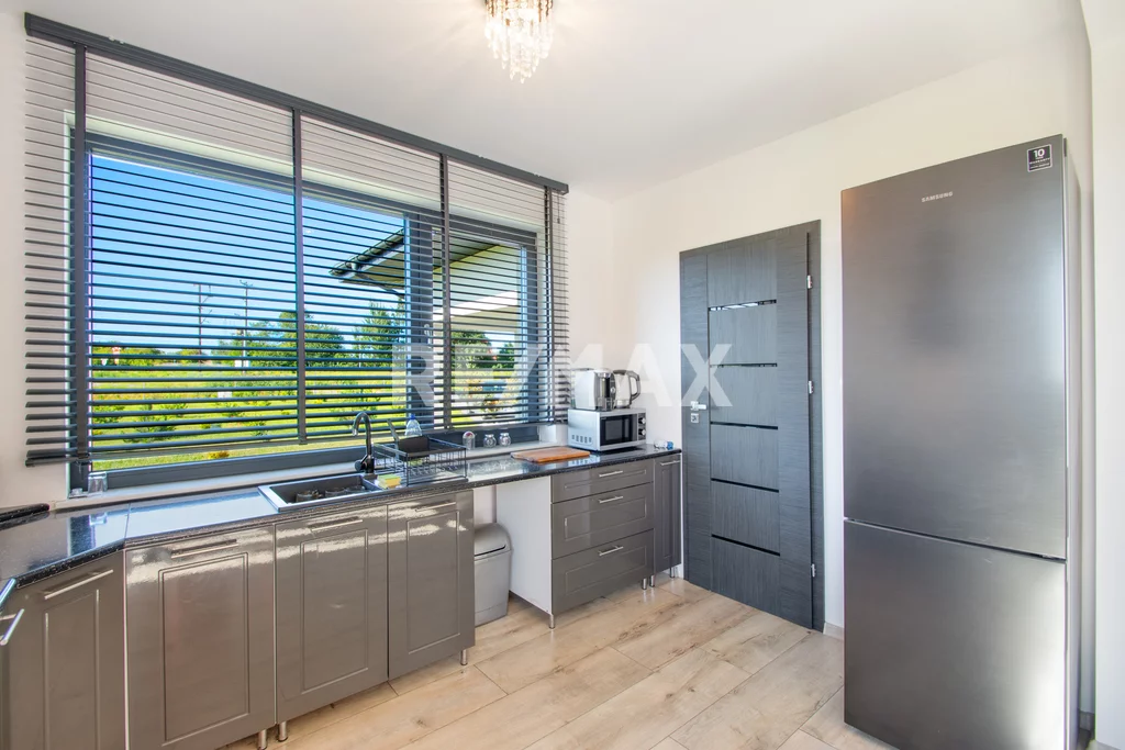 Dom 378,00 m², oferta nr , 70/13467/ODS, Stramnica