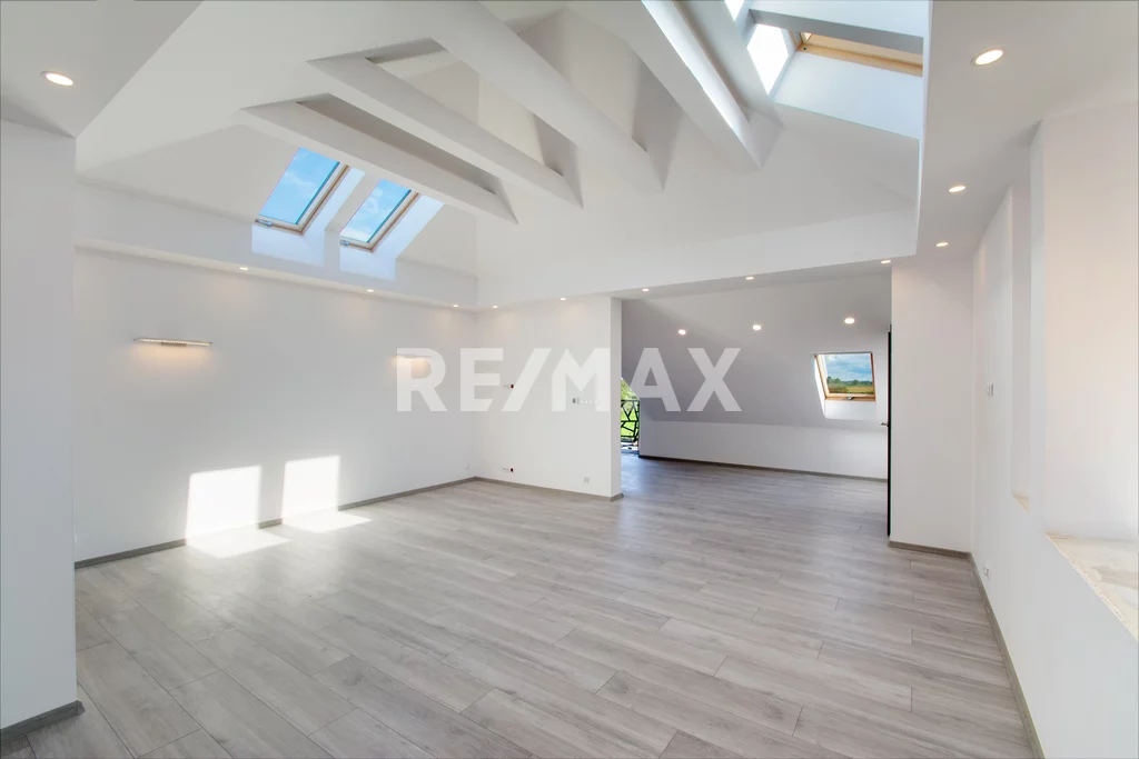 Dom 378,00 m², oferta nr , 70/13467/ODS, Stramnica