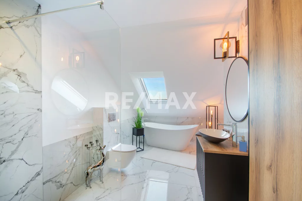 Dom 378,00 m², oferta nr , 70/13467/ODS, Stramnica