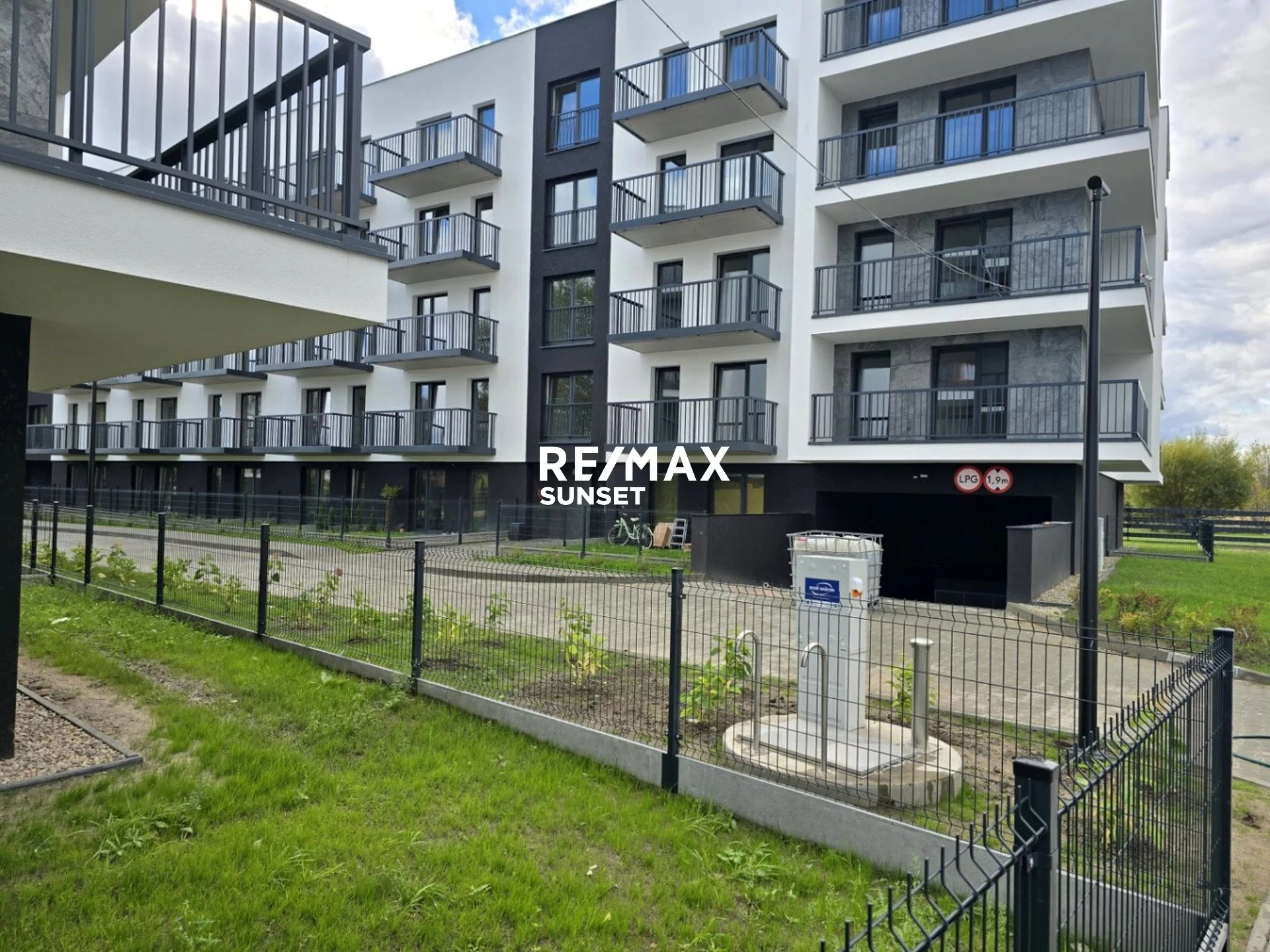 2 pokoje, mieszkanie 39,27 m², piętro 3, oferta nr , 212-MS-Dzj9ONuoY8, Kołobrzeg, Artyleryjska