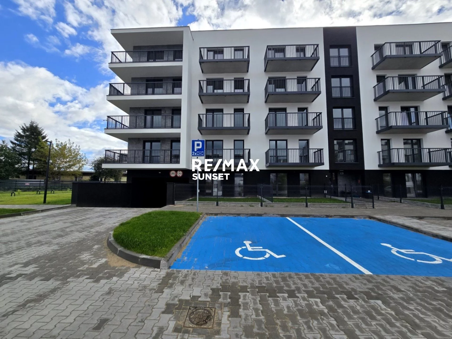 2 pokoje, mieszkanie 39,27 m², piętro 3, oferta nr , 212-MS-Dzj9ONuoY8, Kołobrzeg, Artyleryjska
