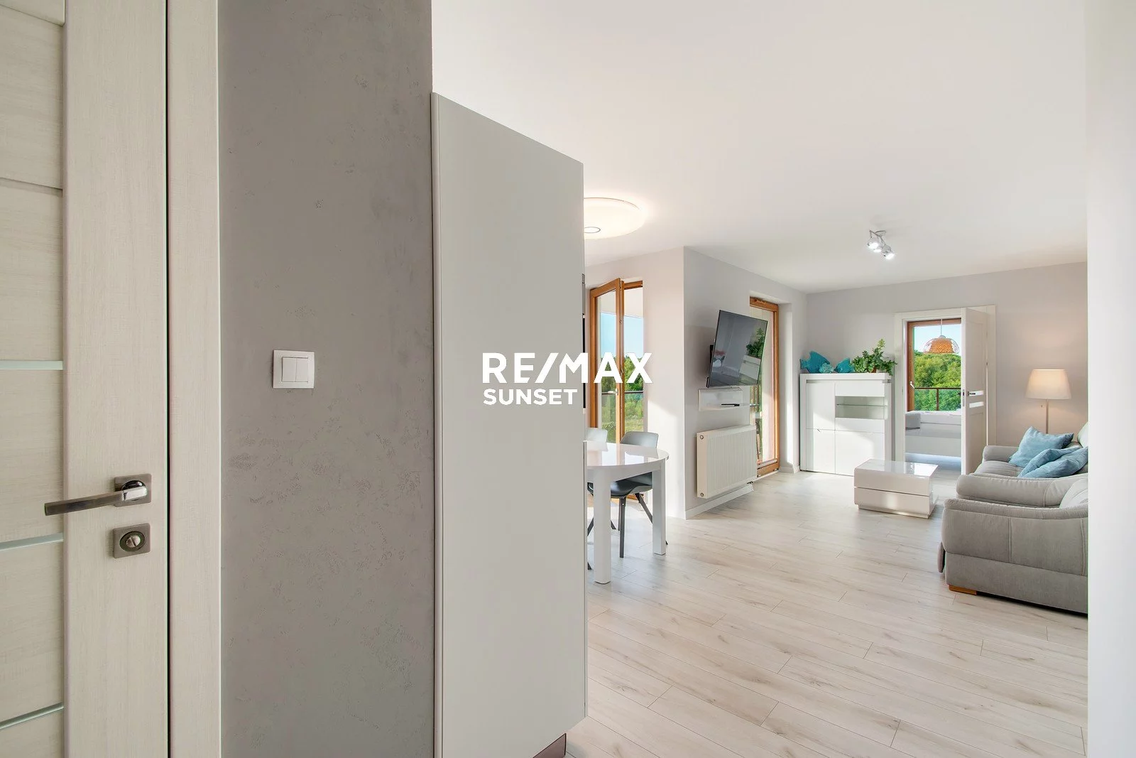 2 pokoje, mieszkanie 45,53 m², piętro 3, oferta nr , 247-MS-Dzj9ONuoY8, Kołobrzeg, Plażowa