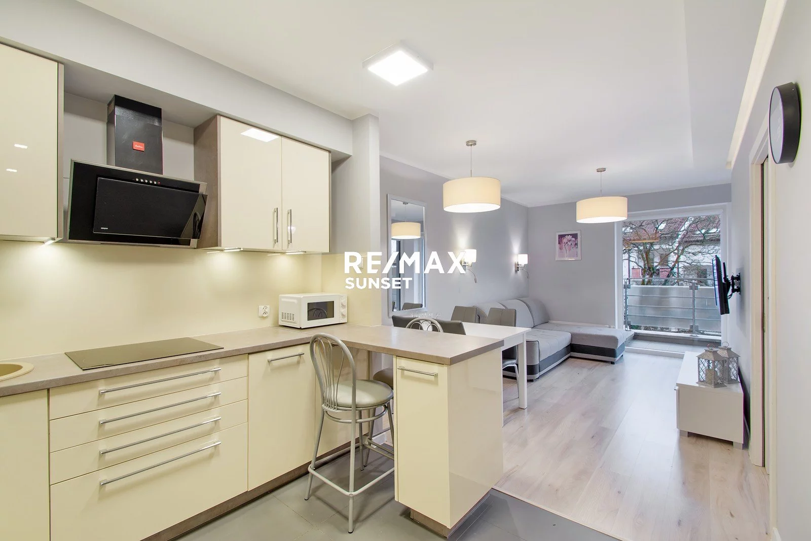 2 pokoje, mieszkanie 45,94 m², piętro 3, oferta nr , 293-MS-Dzj9ONuoY8, Kołobrzeg, Portowa