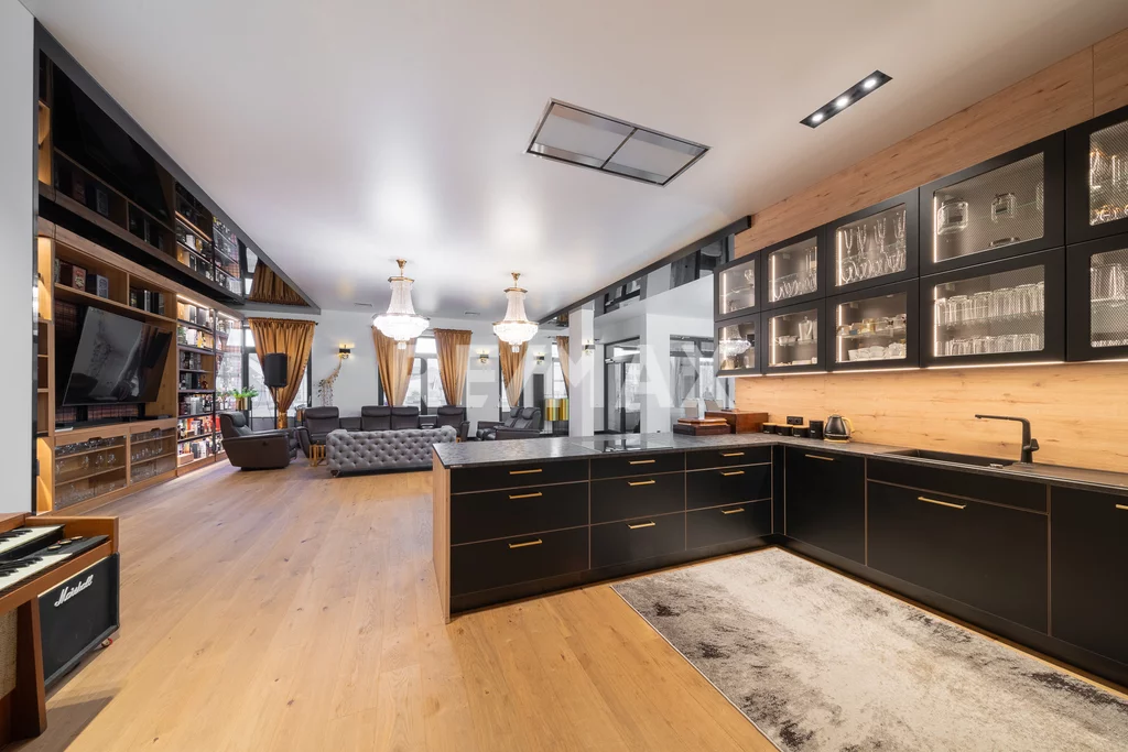 3 pokoje, mieszkanie 270,00 m², parter, oferta nr , 377/13467/OMS, Darłowo, Wschodnia