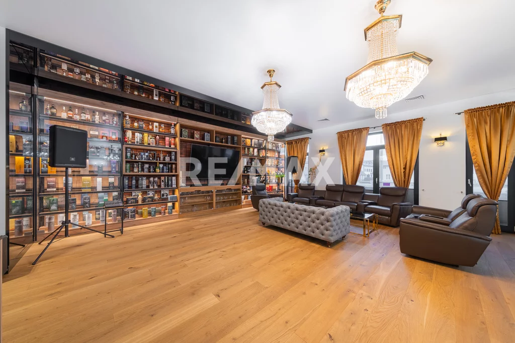 3 pokoje, mieszkanie 270,00 m², parter, oferta nr , 377/13467/OMS, Darłowo, Wschodnia