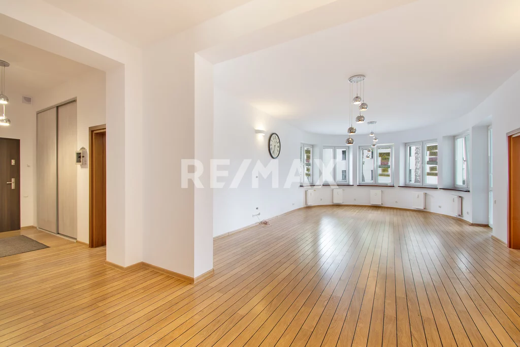 Apartament na sprzedaż, 139,26 m², 4 pokoje, parter, oferta nr 362/13467/OMS