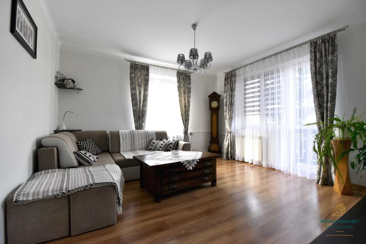 Dom na sprzedaż, 166,00 m², oferta nr 831523