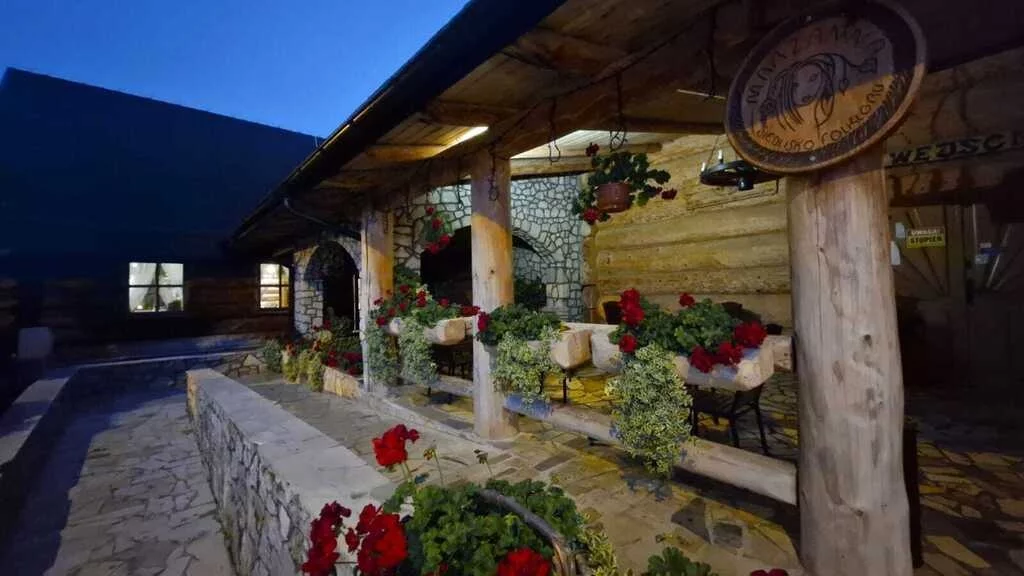 Lokal użytkowy 2 543,00 m², oferta nr , 834053, Niedrzwica Kościelna
