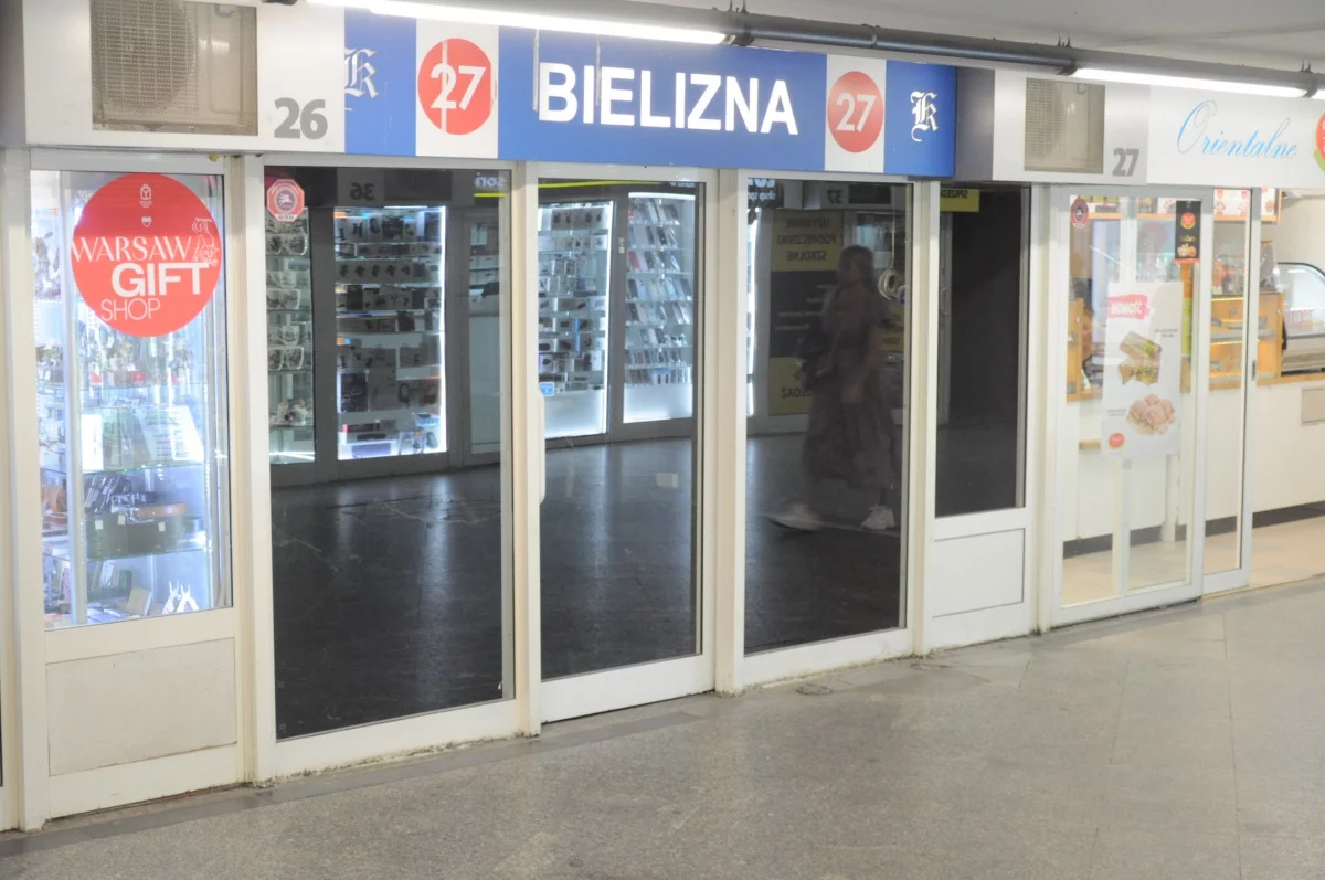 Apartamenty 834046 Warszawa Śródmieście pasaż handlowy w podziemiu Aleje Jerozolimskie/Marszałkowska