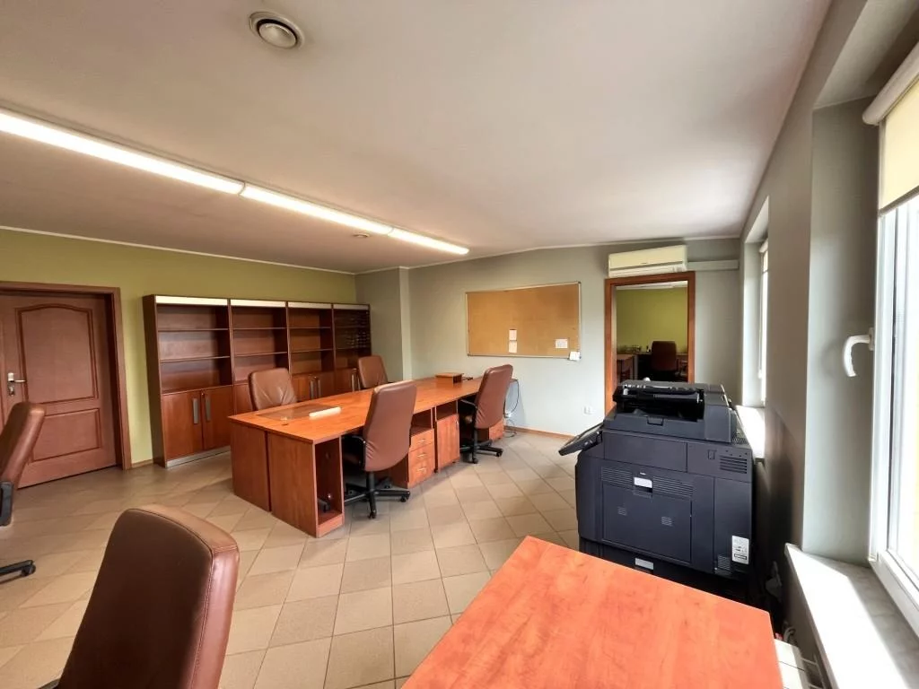 Obiekt 700,00 m², oferta nr , 834022, Jędrzejów, Rakowska