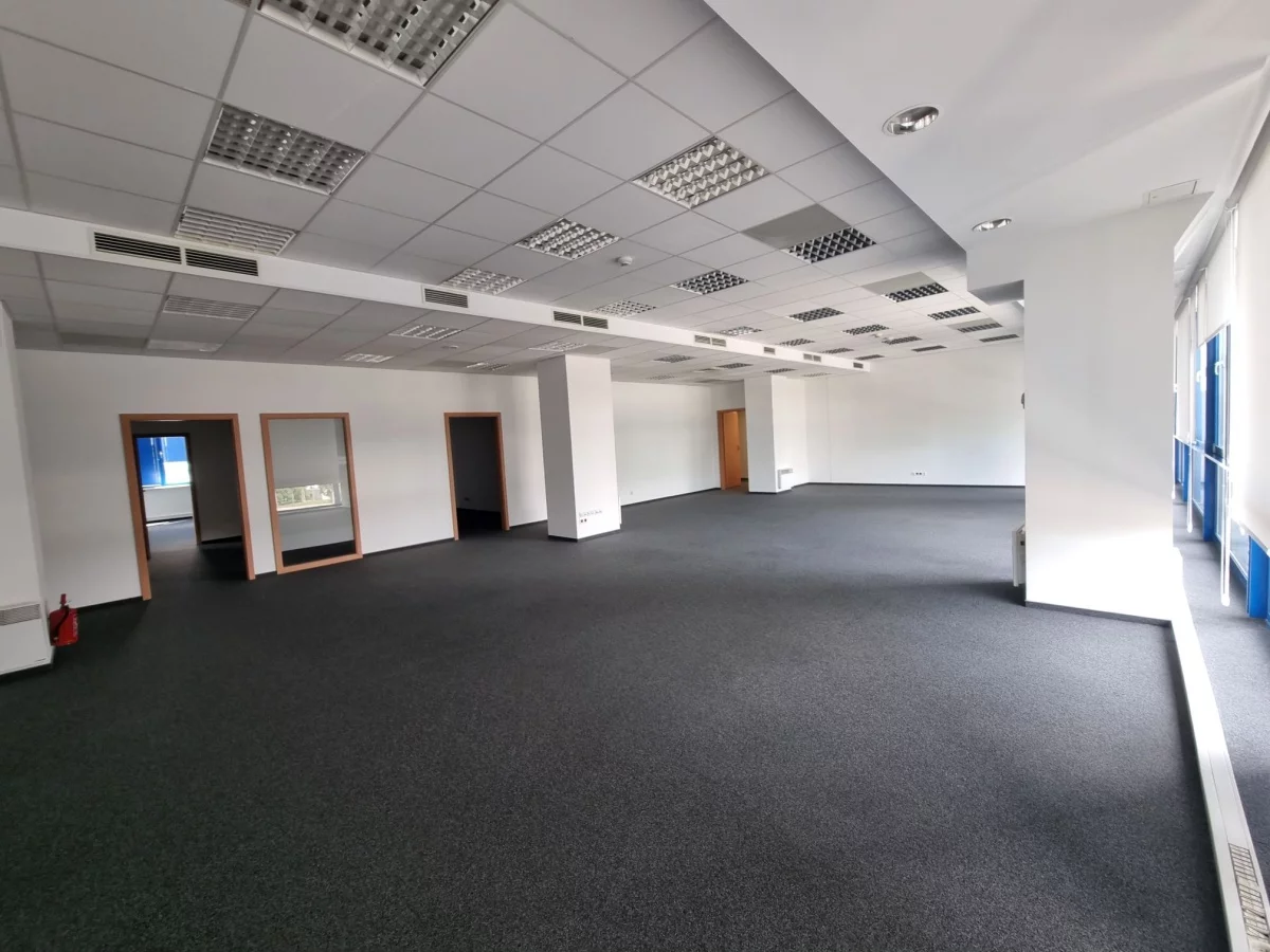 Lokal użytkowy 506,00 m², oferta nr , 829194, Kraków, Podgórze, Wadowicka