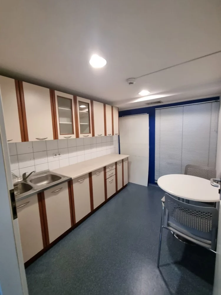 Lokal użytkowy 196,00 m², oferta nr , 829202, Kraków, Podgórze, Wadowicka