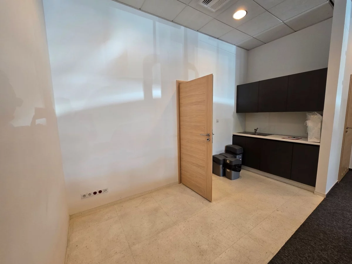 Lokal użytkowy 75,00 m², oferta nr , 832795, Kraków, Podgórze, Wadowicka