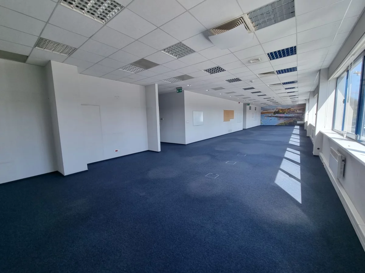 Lokal użytkowy 555,00 m², oferta nr , 833020, Kraków, Podgórze, Wadowicka
