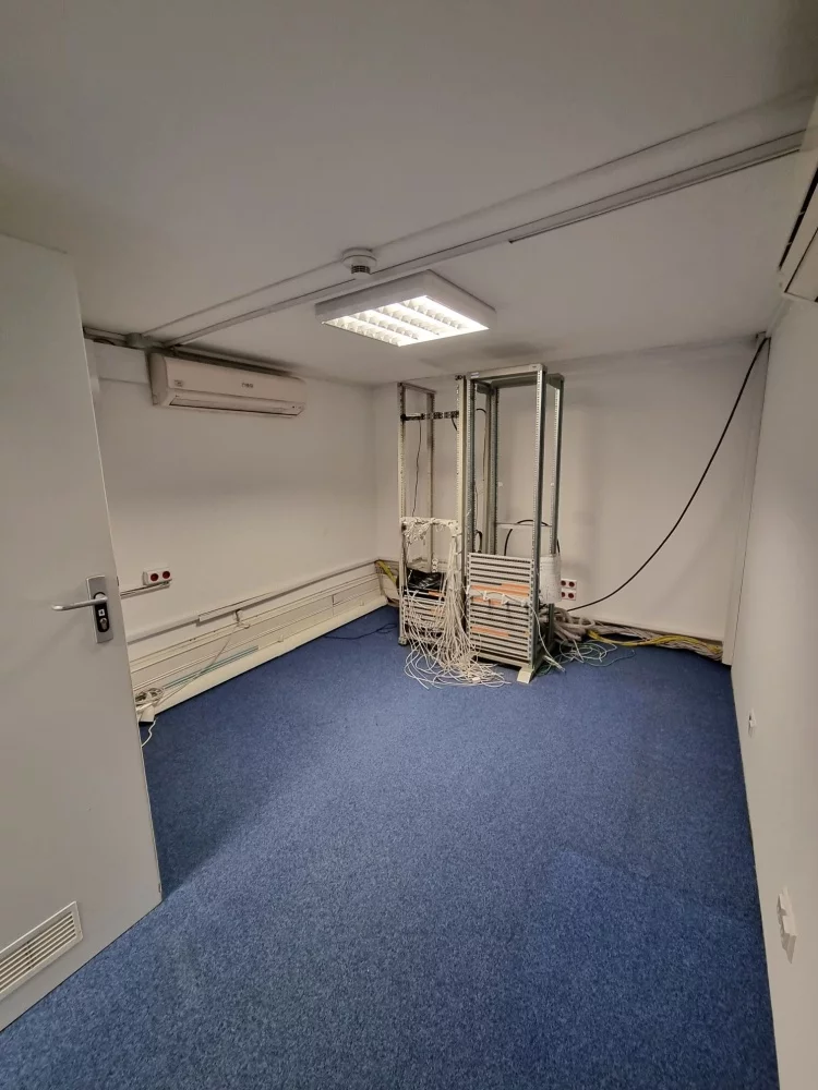 Lokal użytkowy 423,00 m², oferta nr , 833025, Kraków, Podgórze, Wadowicka