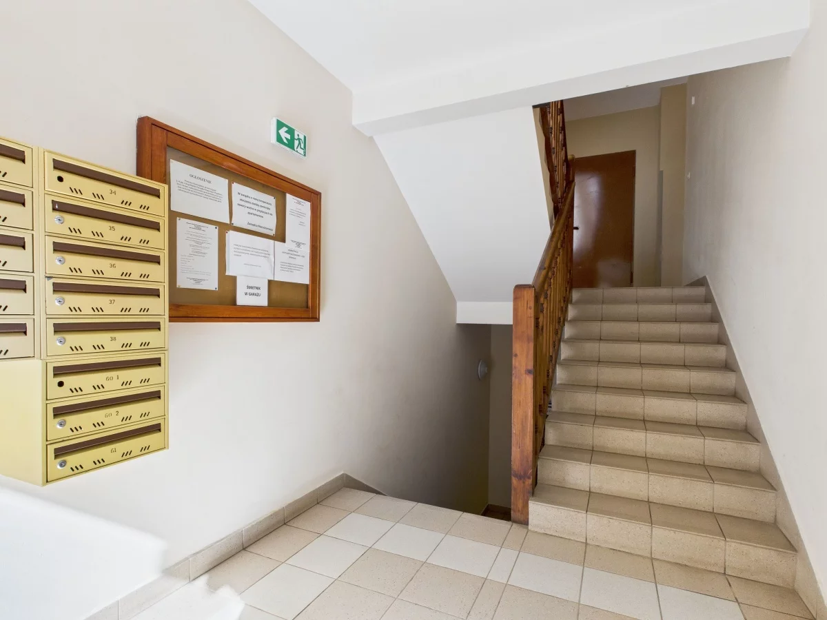 1 pokój, mieszkanie 35,00 m², piętro 2, oferta nr , 834169, Mikołajki, Plac Wolności