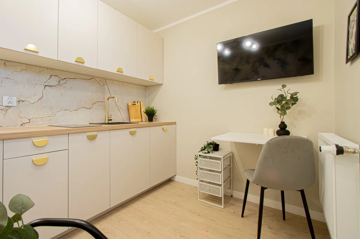 1 pokój, mieszkanie 15,00 m², piętro 3, oferta nr , 833789, Łódź, Śródmieście, Śródmieście, 10 Lutego