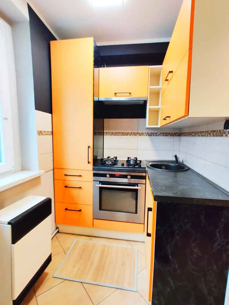 1 pokój, mieszkanie 26,00 m², piętro 1, oferta nr , 833749, Zabrze, Damrota