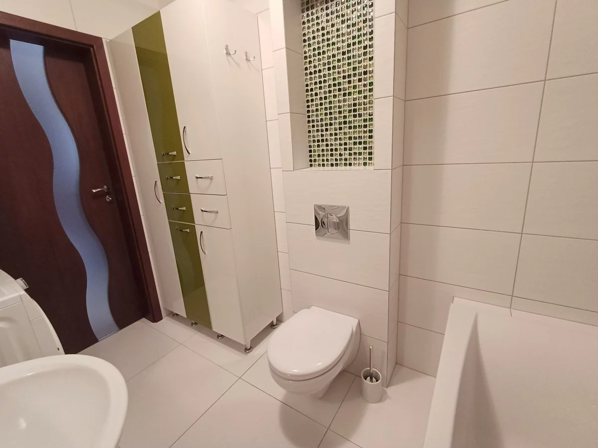 2 pokoje, mieszkanie 75,00 m², piętro 3, oferta nr , 833829, Lębork, Różyckiego