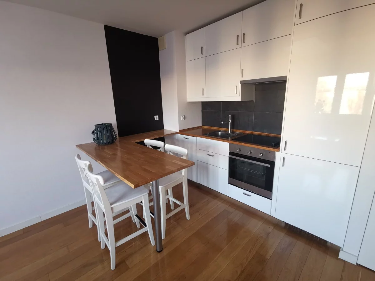 Apartamenty 833927 Warszawa Wiatraczna
