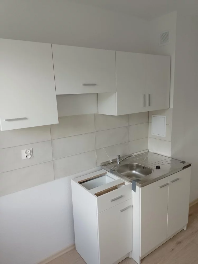 3 pokoje, mieszkanie 60,00 m², piętro 3, oferta nr , 831090, Leźnica Wielka, 18 Blok