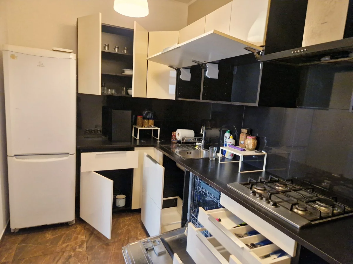 3 pokoje, mieszkanie 77,00 m², piętro 2, oferta nr , 834337, Łódź, 6 Sierpnia