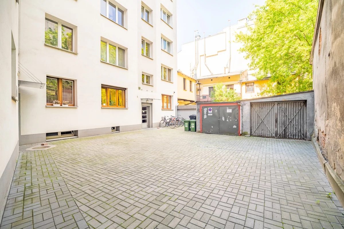 3 pokoje, mieszkanie 64,00 m², piętro 3, oferta nr , 833527, Kraków, Stare Miasto, Stare Miasto, Czarnowiejska