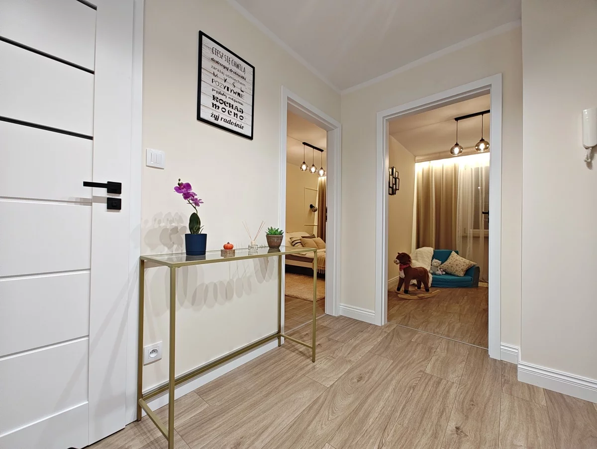 3 pokoje, mieszkanie 47,00 m², piętro 3, oferta nr , 833982, Radom, Borki, Maratońska