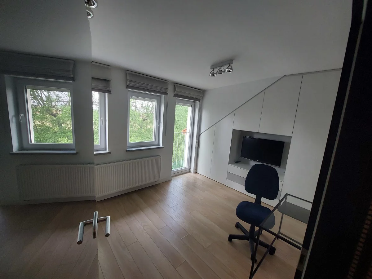 833256 - zdjęcie nr 2