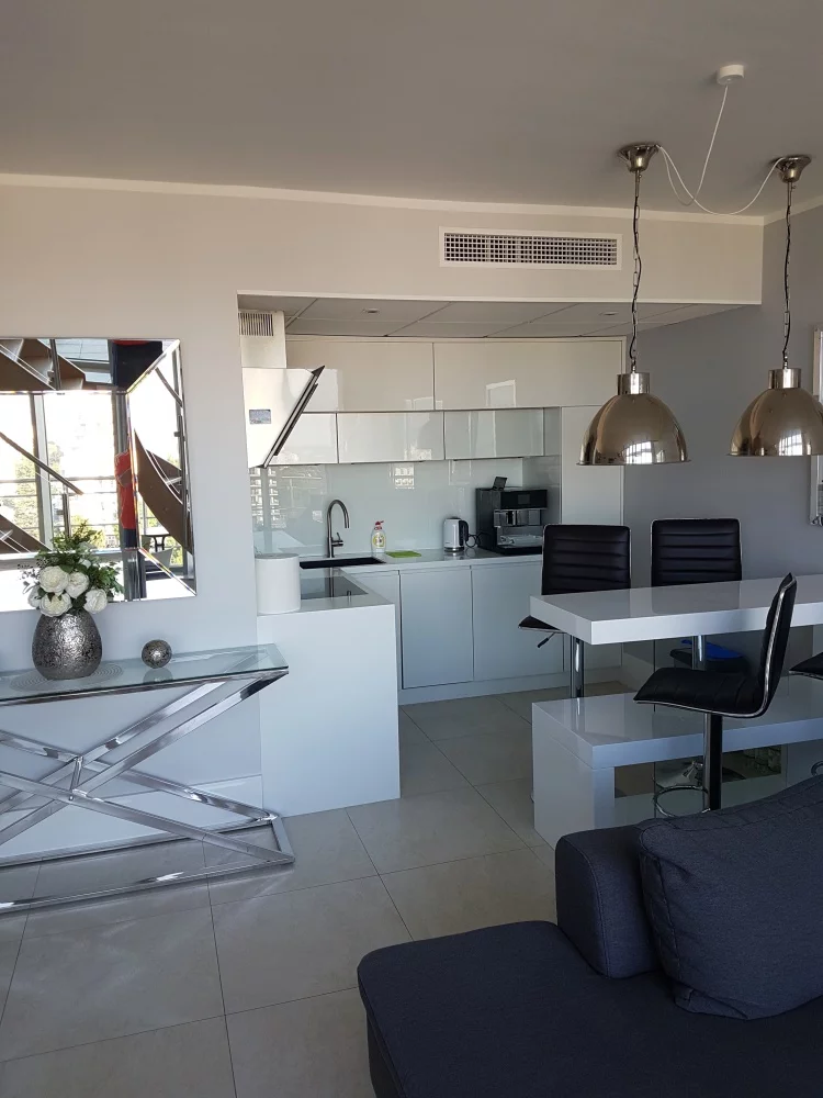 3 pokoje, mieszkanie 68,00 m², piętro 11, oferta nr , 832056, Międzyzdroje, Promenada Gwiazd