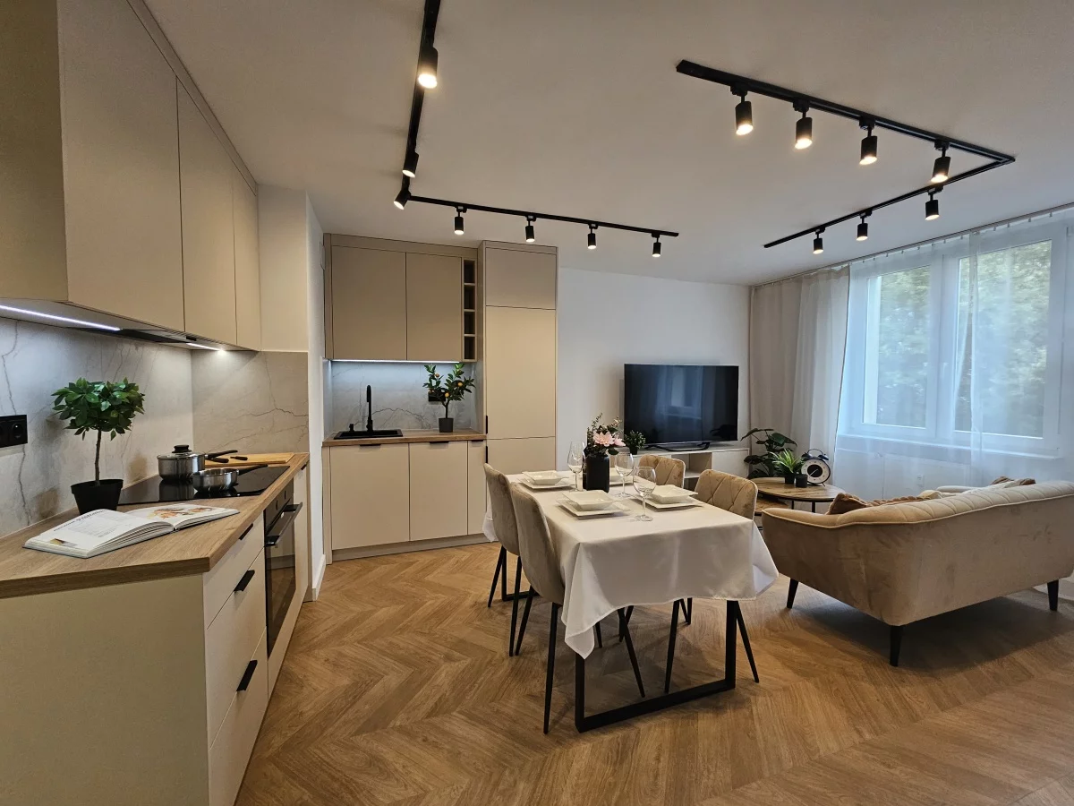 3 pokoje, mieszkanie 46,00 m², piętro 4, oferta nr , 833710, Kraków, Różyckiego