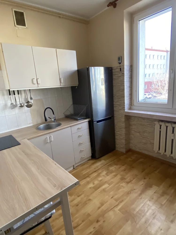 3 pokoje, mieszkanie 47,00 m², piętro 2, oferta nr , 833081, Piła, Sikorskiego