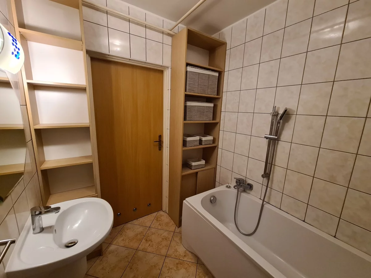 3 pokoje, mieszkanie 65,00 m², parter, oferta nr , 833991, Częstochowa, Św. JANA