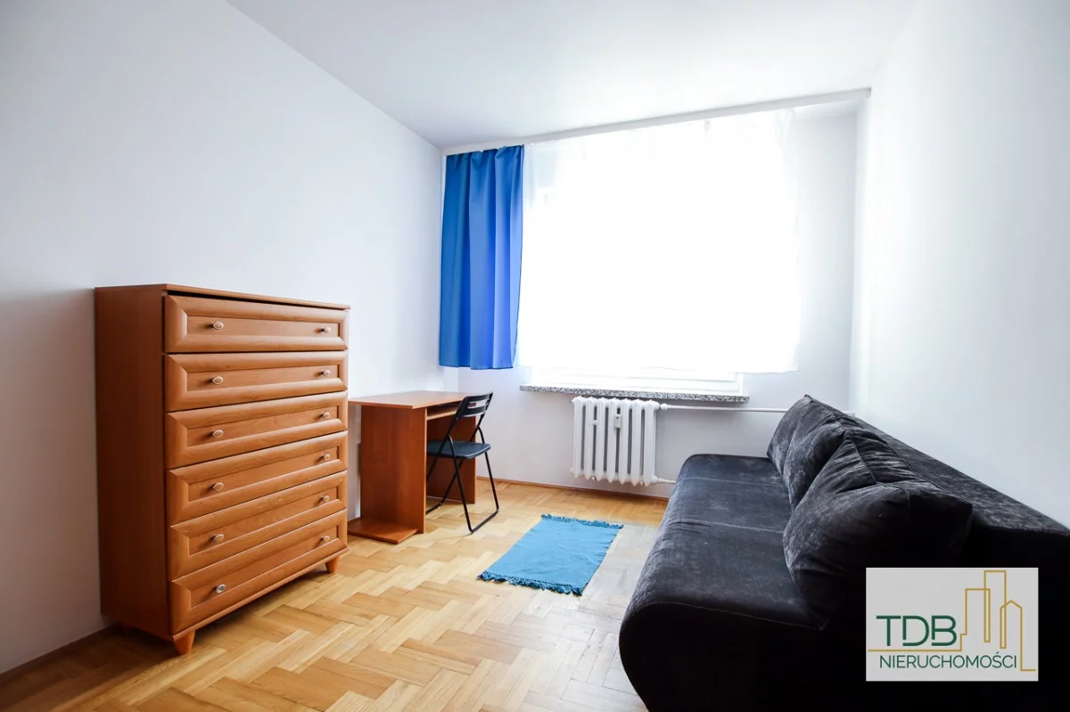 Apartament na sprzedaż, 62,00 m², 4 pokoje, piętro 4, oferta nr 828876