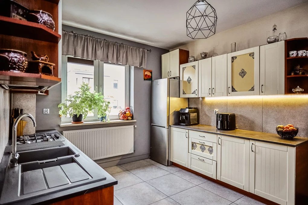 4 pokoje, mieszkanie 72,00 m², piętro 1, oferta nr , 834256, Ząbki, Szwoleżerów