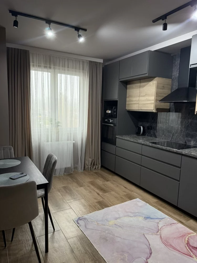 Apartament na sprzedaż, 68,00 m², 4 pokoje, piętro 3, oferta nr 830288