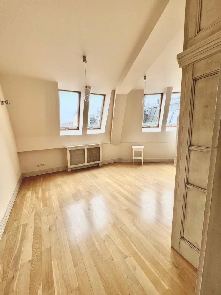 5 pokoi, mieszkanie 201,00 m², piętro 3, oferta nr , 833828, Częstochowa, Waszyngtona