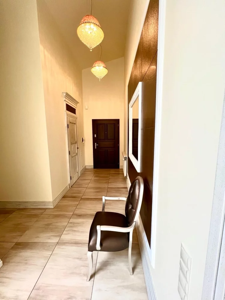 5 pokoi, mieszkanie 201,00 m², piętro 3, oferta nr , 833828, Częstochowa, Waszyngtona