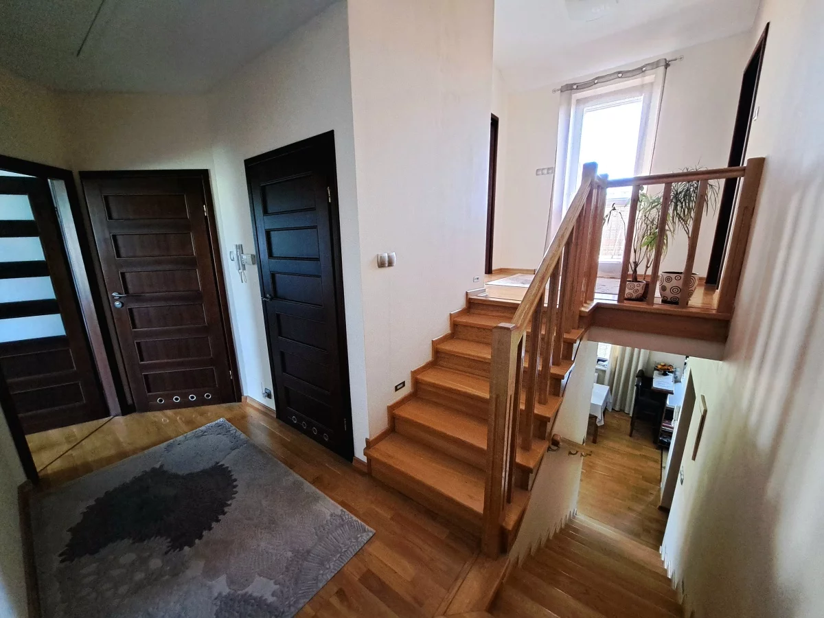 833671 - zdjęcie nr 4