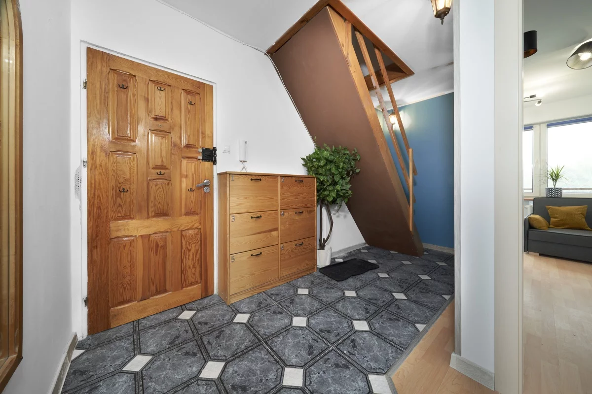 6 pokoi, mieszkanie 103,00 m², piętro 4, oferta nr , 833062, Olsztyn, Kutrzeby,