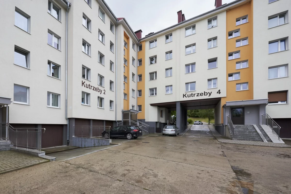 6 pokoi, mieszkanie 103,00 m², piętro 4, oferta nr , 833062, Olsztyn, Kutrzeby,